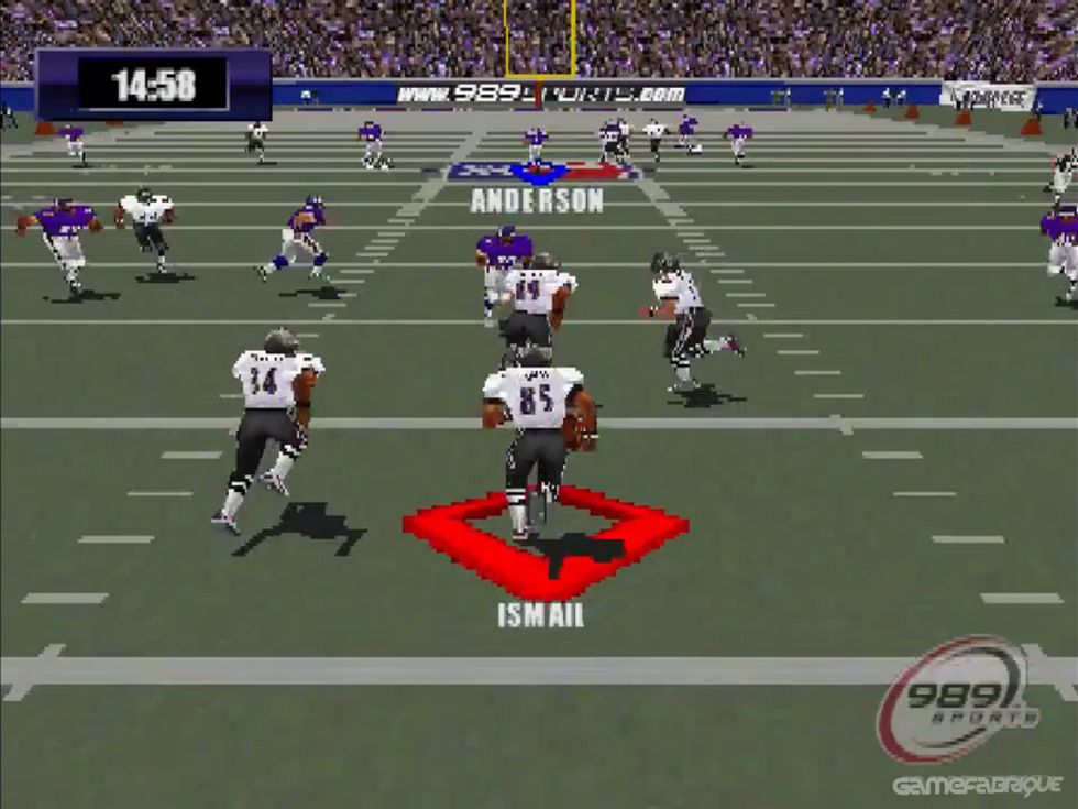 NFL GameDay 2000 - PS1 Gameplay (4K60fps) 